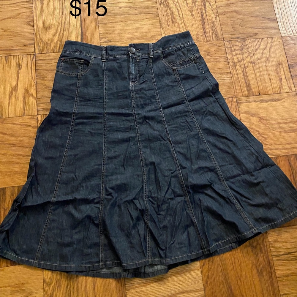 Skirts like new condition. Size and price on photo. Ask for a bundle price. - Picture 5 of 10